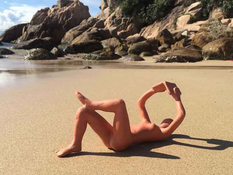 Jonathan Thomson Art | Sculpture | Earth | Beach Bodies