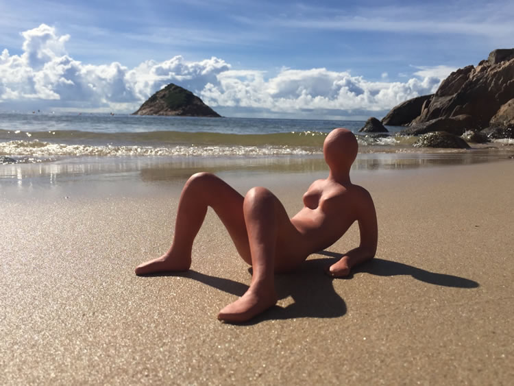 Jonathan Thomson Art | Sculpture | Earth | Beach Bodies