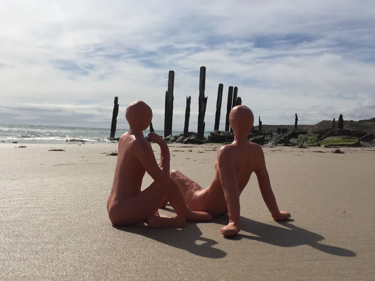 Jonathan Thomson Art | Sculpture | Earth | Beach Bodies